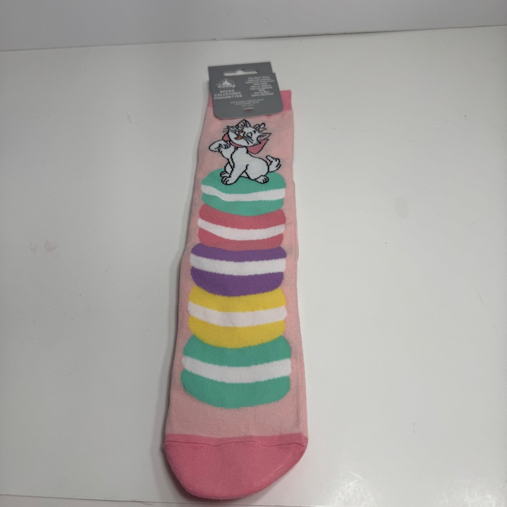 NWT. Disney Parks The Aristocats Marie Adult Pair of Socks One Size